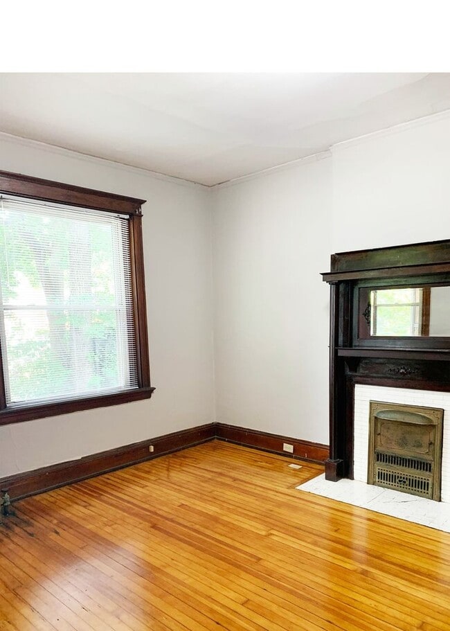 Building Photo - 3227 Jefferson Ave