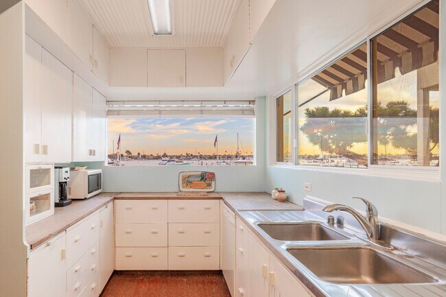 Foto del edificio - 1402 S Bay Front