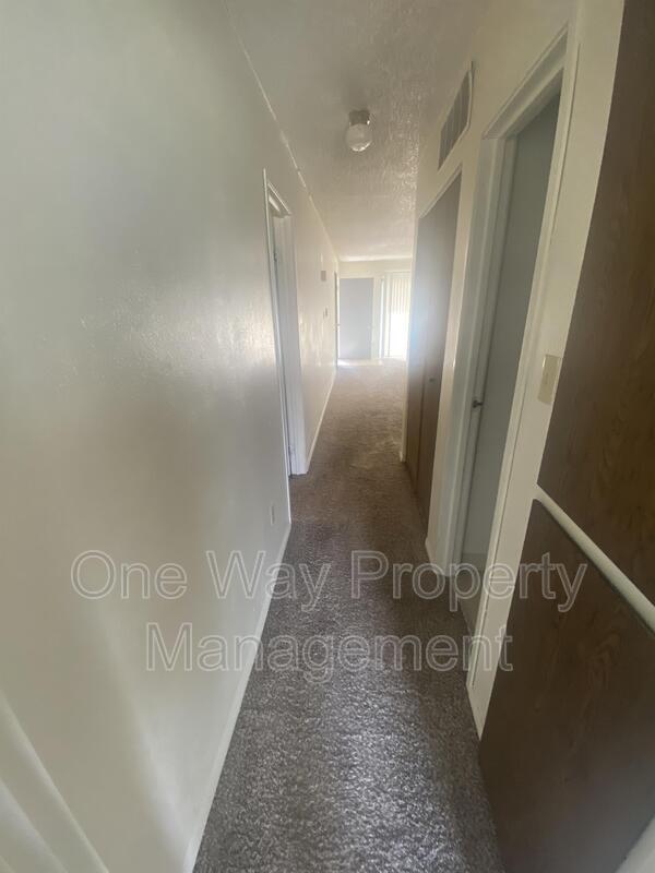 Foto del edificio - 64 12th St