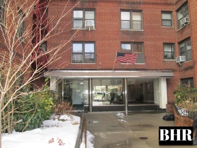 Foto principal - 2680 E 19th St