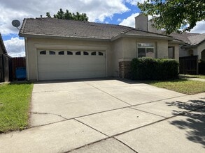 Building Photo - 832 Graystone Ct