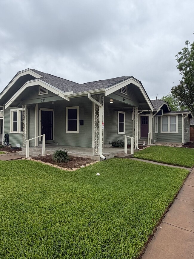 Building Photo - 339 Kayton Ave