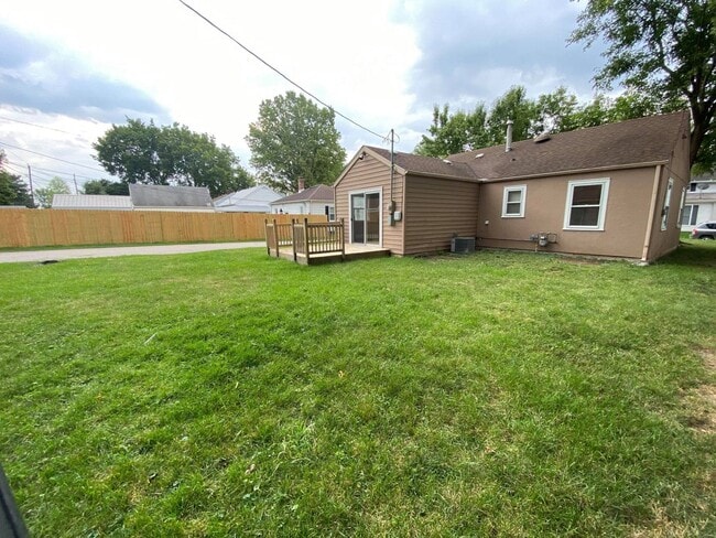 Photo - 1122 Franklin St House