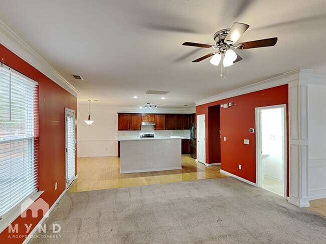 Foto del edificio - 15119 Oldcorn Ln