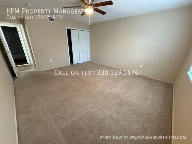 Foto del edificio - 20584 Lorain Rd