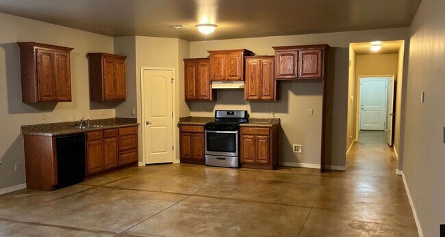 Foto del edificio - 2 bedroom, 2 bath in the Plaza District