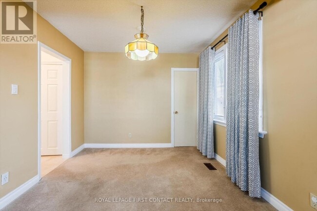 Building Photo - 23 Shannon St