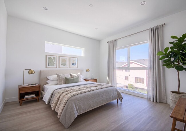 Photo - Luxury 2026 Townhomes with Massive Bedrooms + Decks with Views