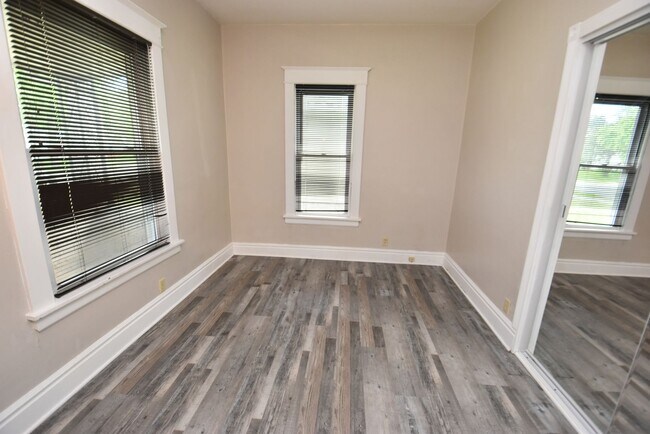 Foto del edificio - River Park 2 bedroom home