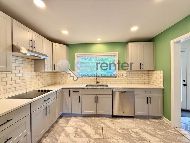 Foto del edificio - 3641 Thrushwood Dr