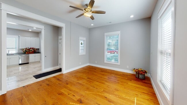 Foto del edificio - $1545 per Bedroom |6BR in Fort Sanders | W...