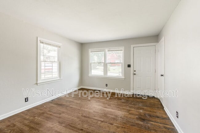 Foto del edificio - 5760 College Ave