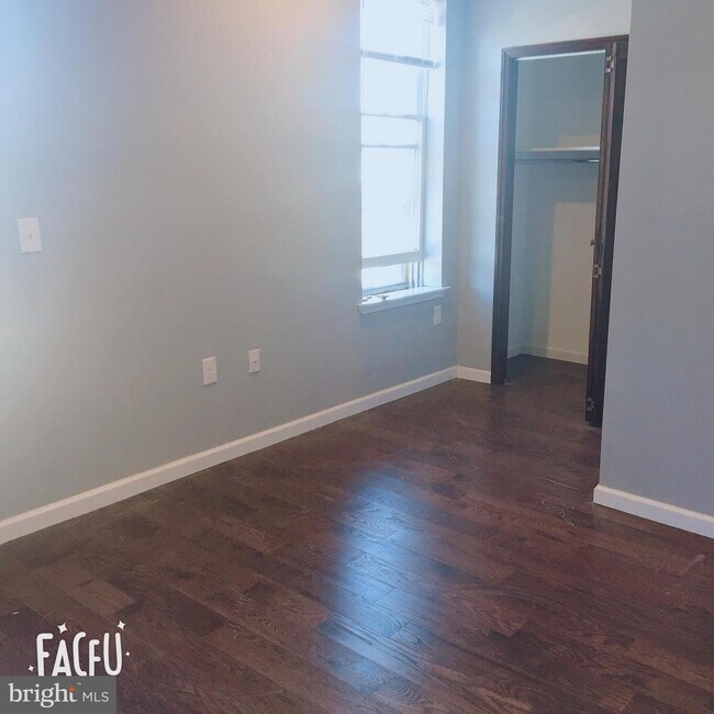 Foto del edificio - 1920 Fairmount Ave