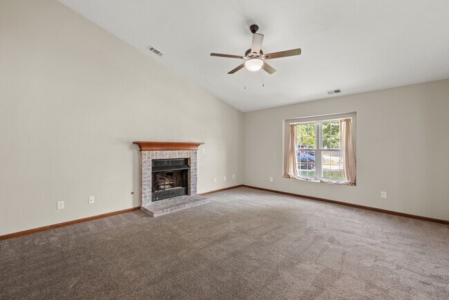 Building Photo - 2401 Hexall Ct