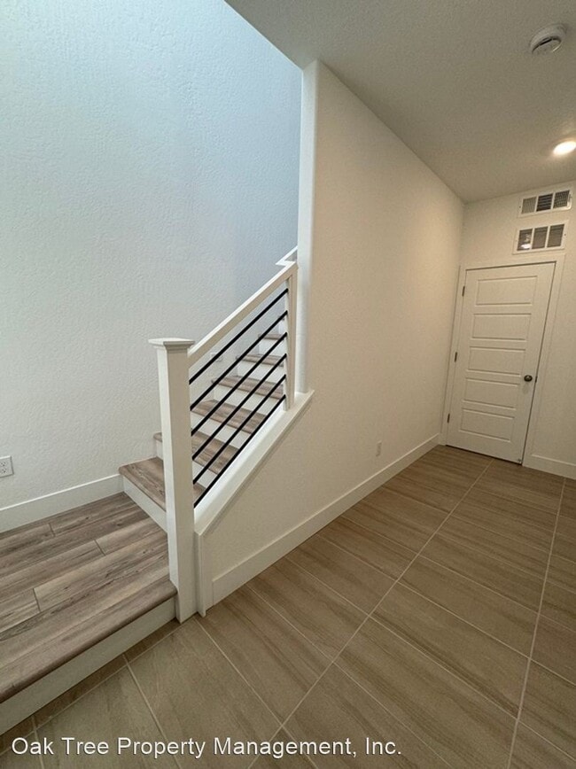 Foto del edificio - 3 br, 2 bath House - 558 W. Mahogany Lane