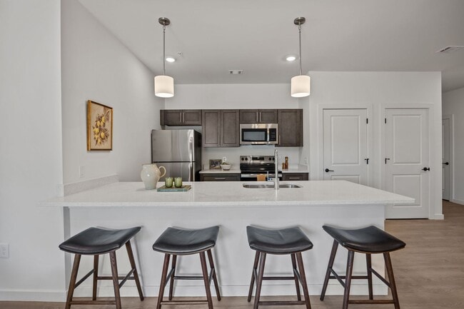 Foto del edificio - Midland Pointe at Lake Norman