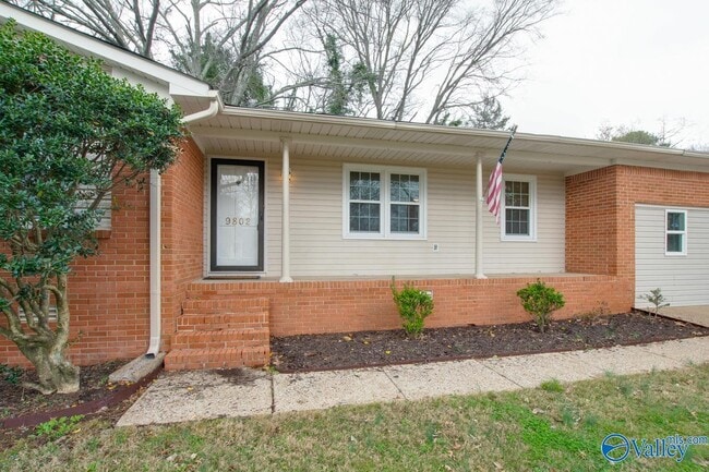 Building Photo - 9802 Dolphin Dr