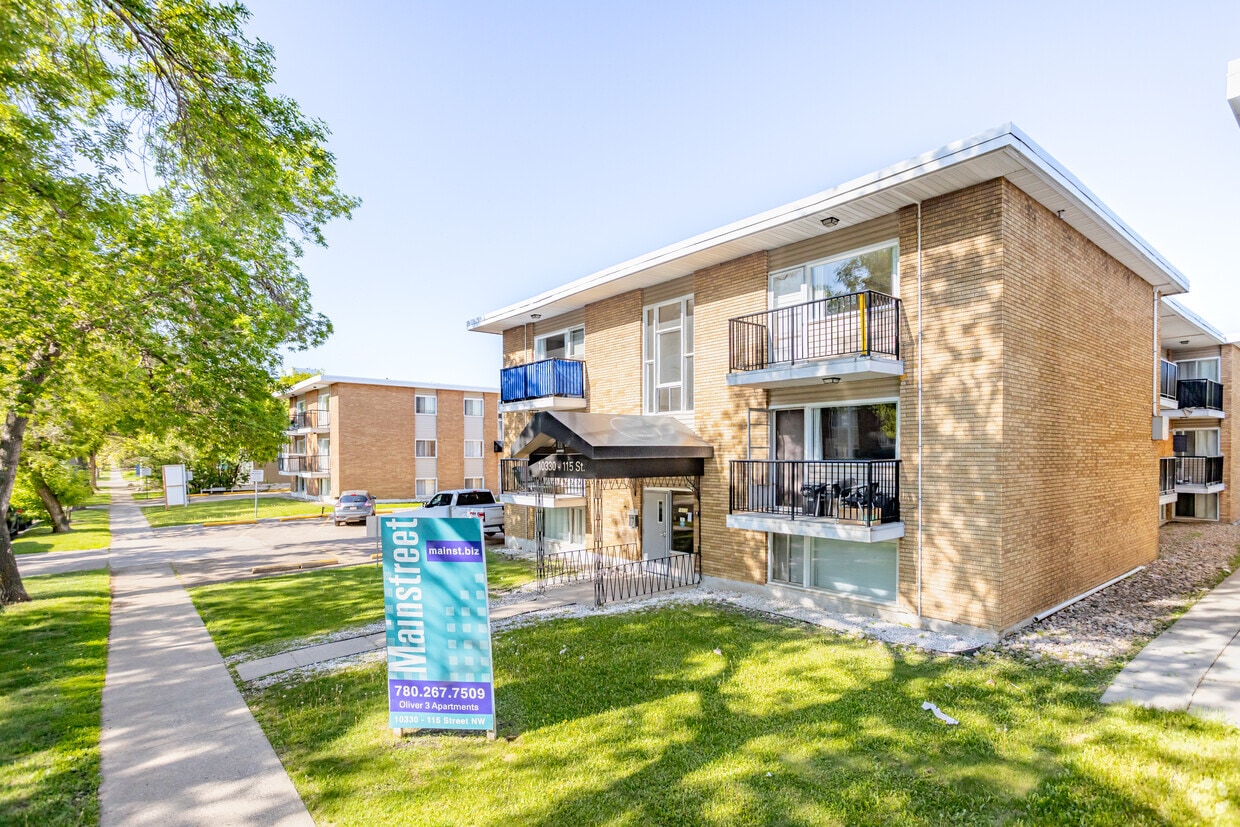Primary Photo - Oliver 3 Apartments