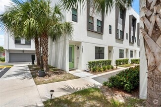 Building Photo - 1332 W Gray St