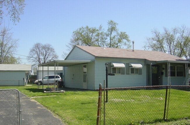 Building Photo - 5450 Cove Ave