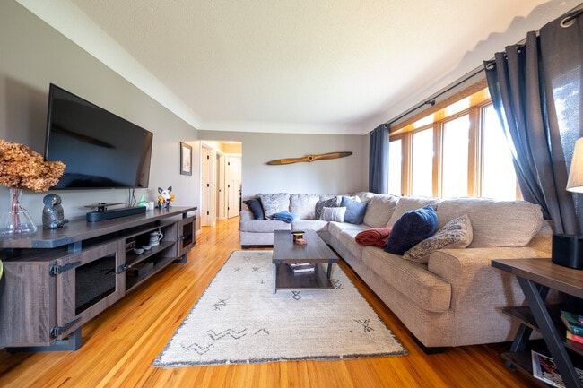 Foto del edificio - 5240 5th St NE