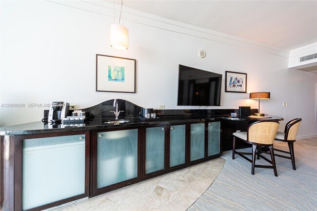 Building Photo - 4391 Collins Ave