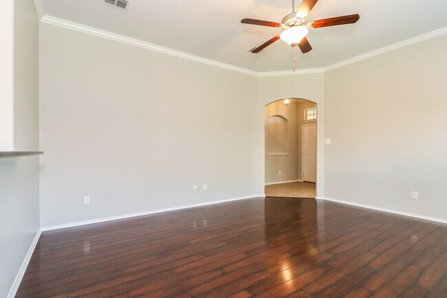 Foto del edificio - 900 W Bend Blvd