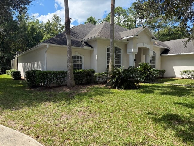 Building Photo - 7662 Wexford Club Dr W