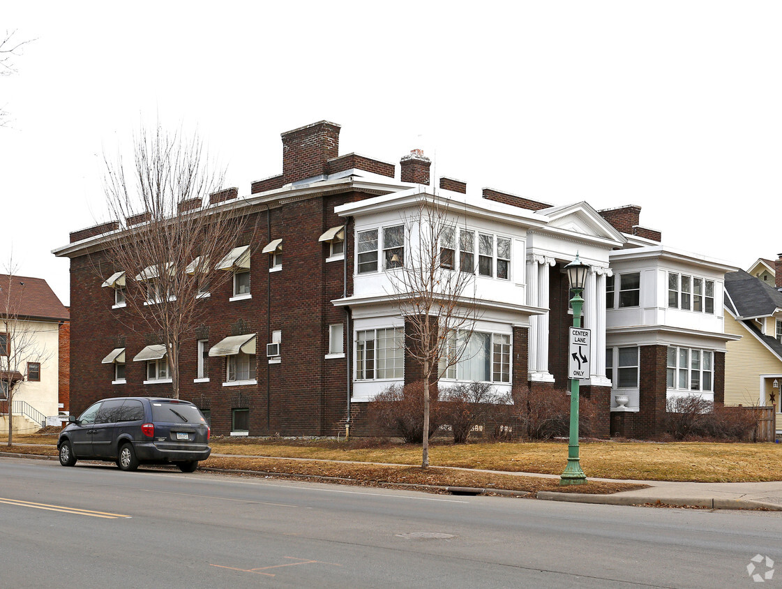 Building Photo - 1815 Portland Ave