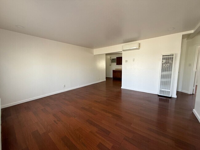 Foto del edificio - 4590-4592 73rd St, Sacramento, CA 95820