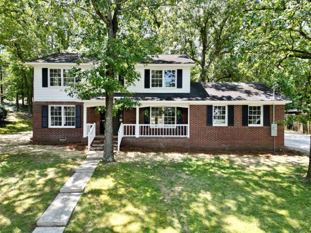 Primary Photo - 6 Westlyn Dr