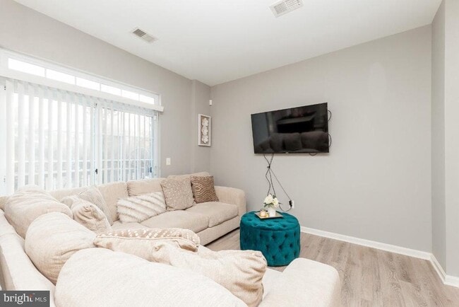 Building Photo - 13949 Hollow Wind Way