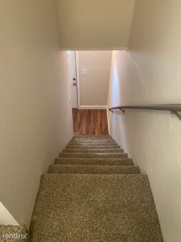 Building Photo - 2 br, 1 bath House - 21 Lodi St