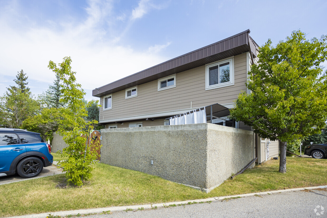 Building Photo - Whippletree West Housing Coop