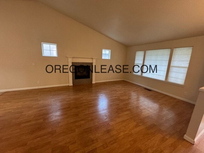 Foto del edificio - 3 bed 2 bath North river rd area home