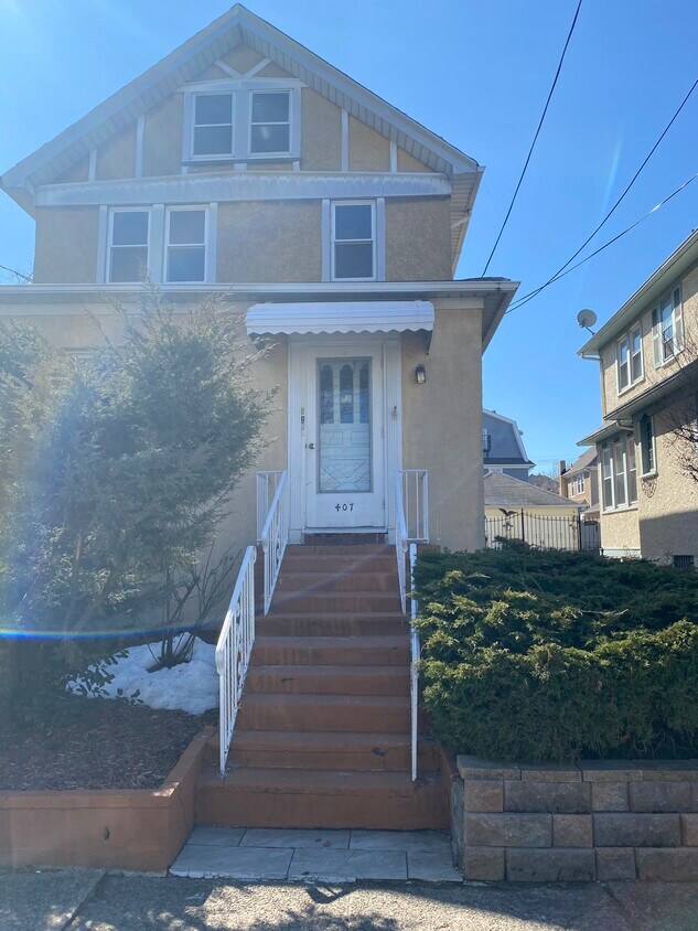 Front of the House - 407 78th St