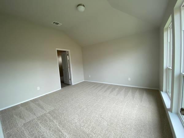 Foto del edificio - 124 Trailside Ln