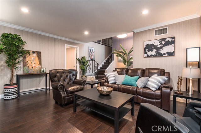 Foto del edificio - 5025 N Treanor Ave