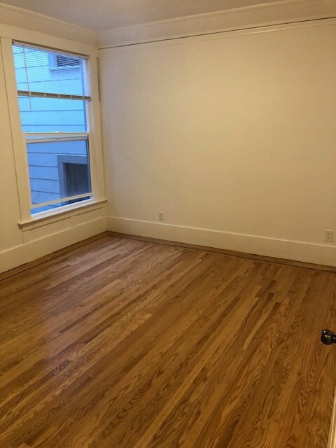 Bedroom - 1181 Clay St