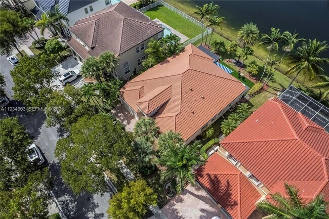 Foto del edificio - 5046 SW 162nd Ave