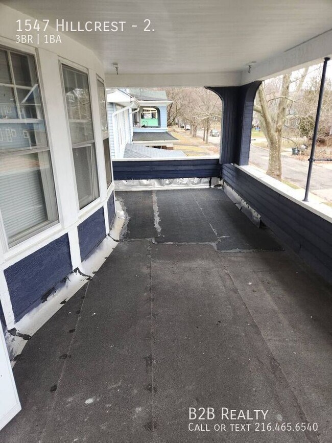 Foto del edificio - 1547 Hillcrest-2.