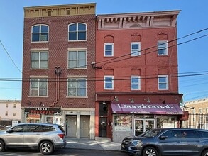 Building Photo - 381 Communipaw Ave