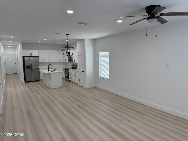 Foto del edificio - 2512 N Bonita Ave