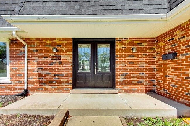 Building Photo - 1526 Carrol Ct
