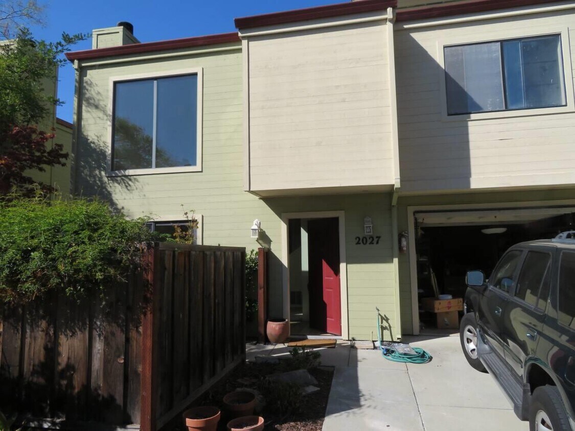 2027 Bobwhite Ln, Santa Cruz, CA 95065 Townhome Rentals in Santa Cruz