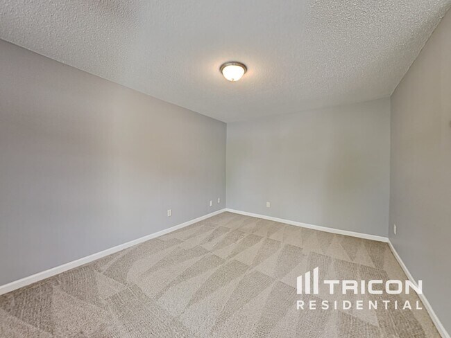 Foto del edificio - 1028 Maris Ln
