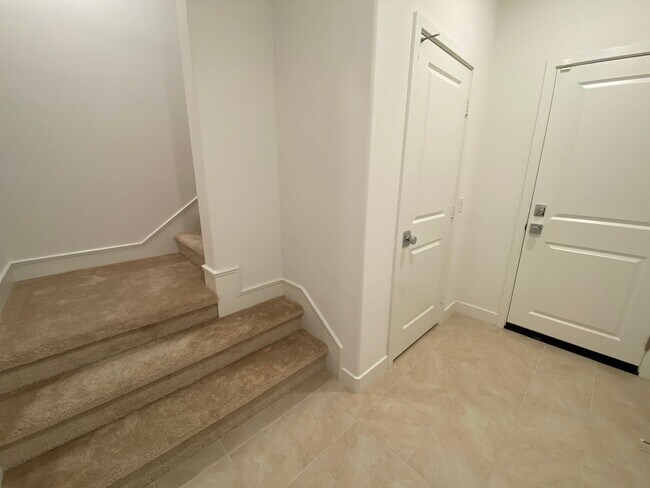 Foto del edificio - Brand New West Covina Townhome!