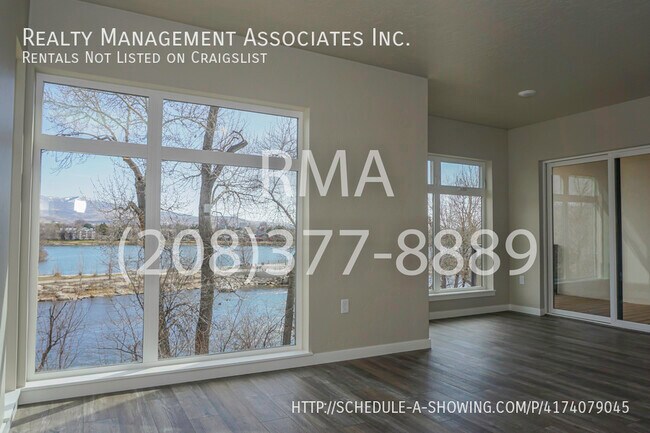 Foto del edificio - 3488 N Prospect Ln