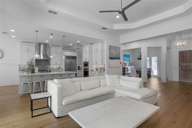 Building Photo - 1118 Estancia Wds Lp