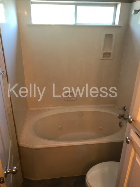 Foto del edificio - 2 Bedroom Townhome Euless -